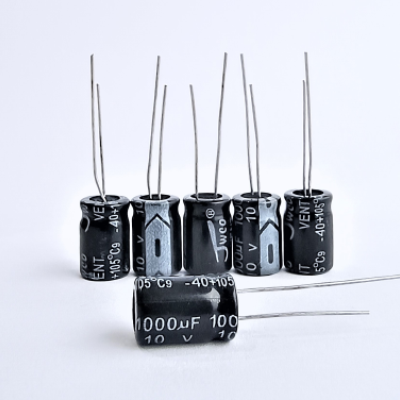 1000uf 10V Electrolytic Capacitor ( 10 pieces pack )